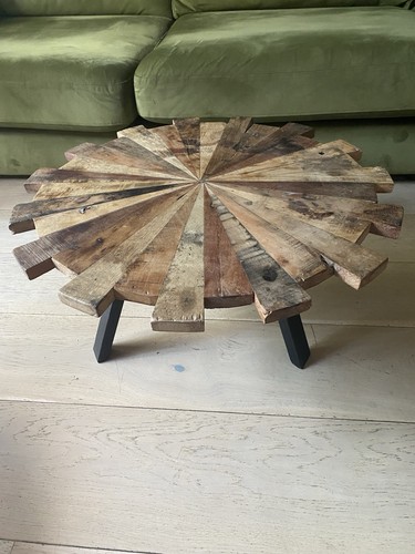 Reclaimed wood round coffee - round,