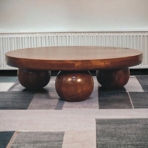 Circular wooden coffee table - circular,