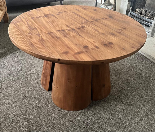 Round wood coffee table brown - table,